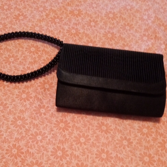 Sasha Handbags - SASHA Purse Black